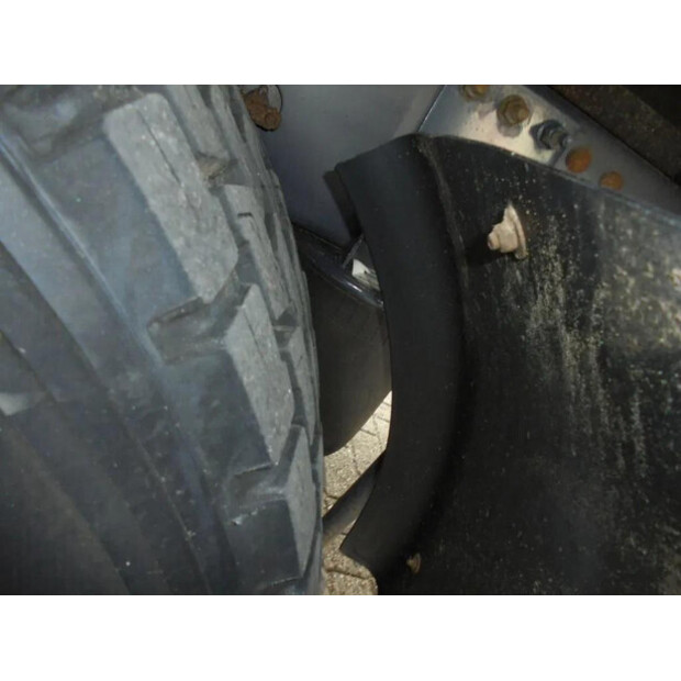 2006 فولفو FM-45820766