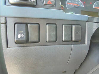 2006-volvo-fm-1428929-45820771