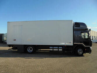 2012-renault-premium-1428932-45820829