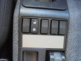 2012-renault-premium-1428932-45820855