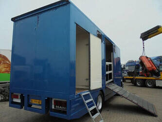 2001-man-12-45820955