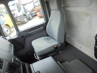 2001-man-12-45820973