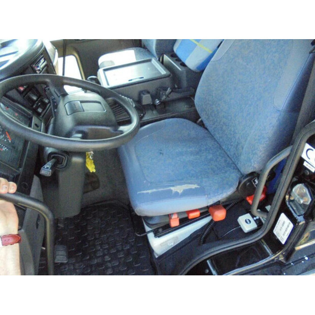 2001 Volvo FL 8.180-45820987