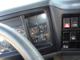 2001-volvo-fl-8-180-45820999