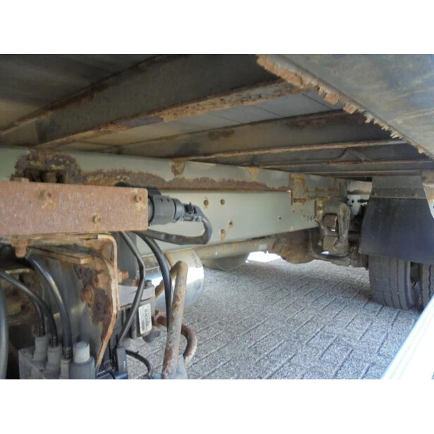 2001 Volvo FL 8.180-45821008