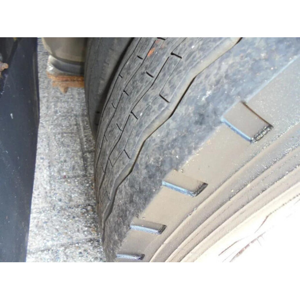 2001 Volvo FL 8.180-45821011