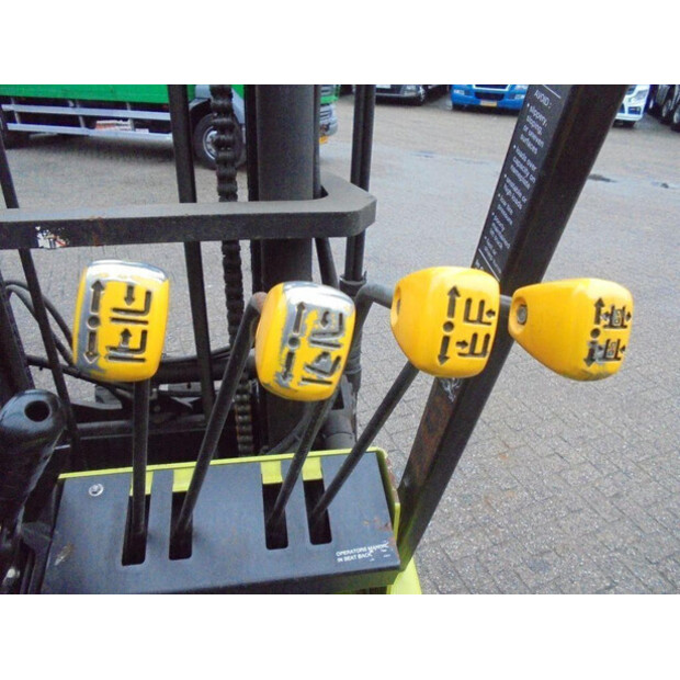 1996 Clark GCX 40-45821173