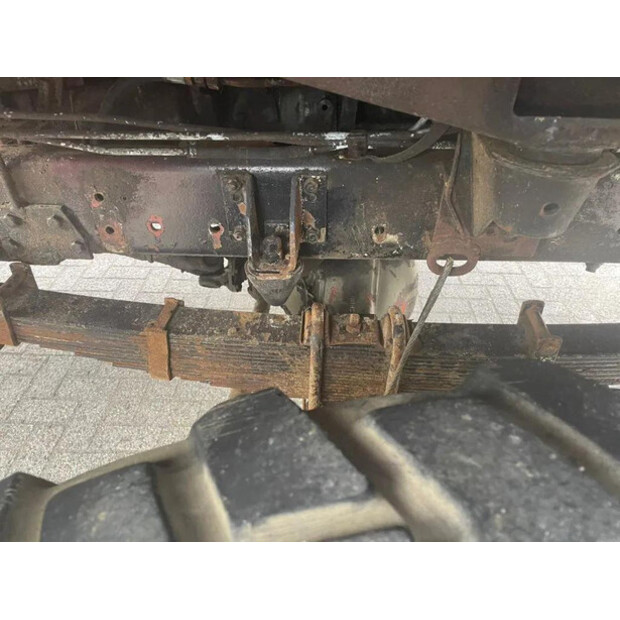 1965 مرسيدس بنز 813-45821237