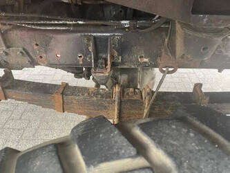 1965-mercedes-benz-813-1428944-45821237