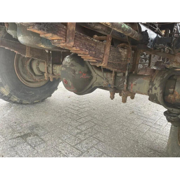 1965 مرسيدس بنز 813-45821243