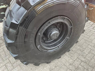 1965-mercedes-benz-813-1428944-45821249