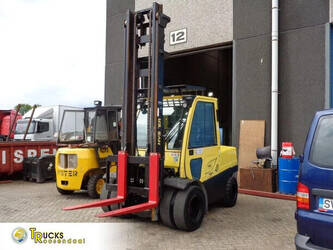Image for LIFTS 2016 Hyster H5.5FT