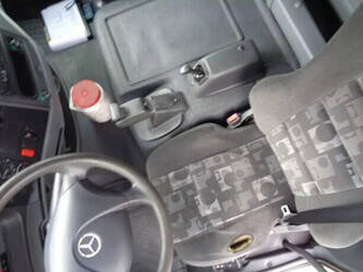 2010-mercedes-benz-atego-822-1428955-45821554