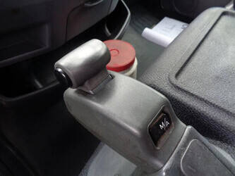 2010-mercedes-benz-atego-822-1428955-45821559