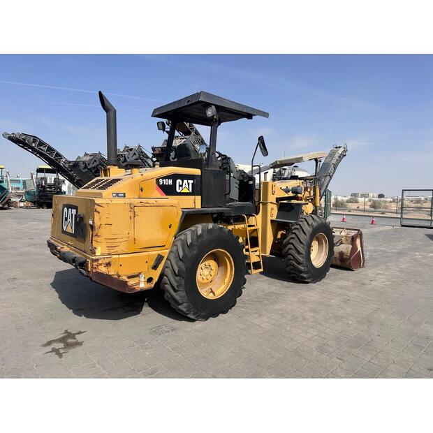 2011 Caterpillar 910H-45821568