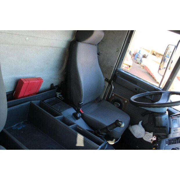 2002 مان 14.224-45821631