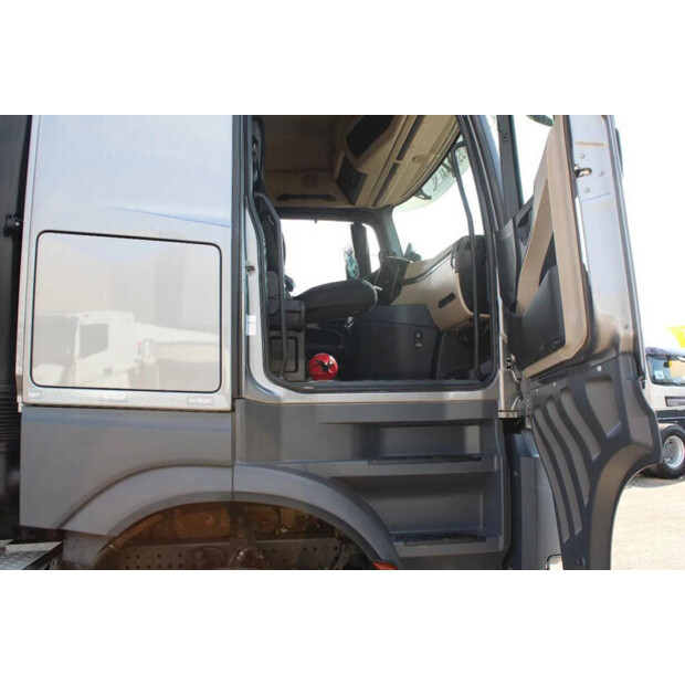 2019 Mercedes-Benz Arocs-45821664