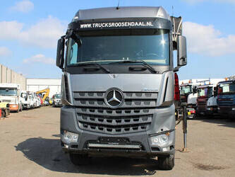 2019-mercedes-benz-arocs-1428960-45821670