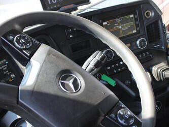 2019-mercedes-benz-arocs-1428960-45821671