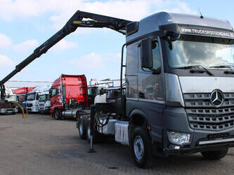 2019-mercedes-benz-arocs-1428960-45821685