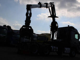 2019-mercedes-benz-arocs-1428960-45821687