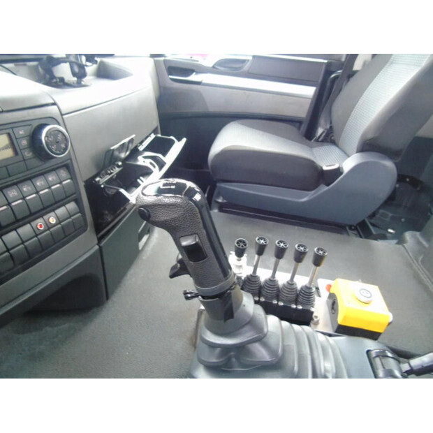 2013 مان TGS-45821701