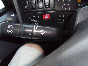 2011-scania-r730-1428964-45821823