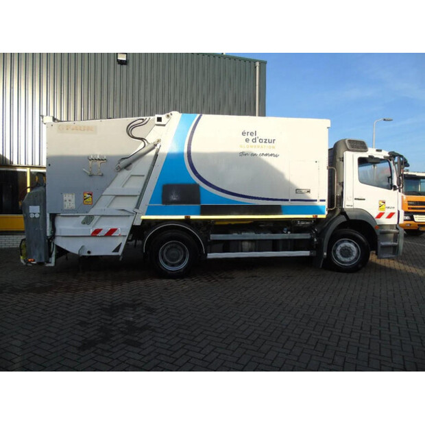 2010 Mercedes-Benz AXOR-45822015