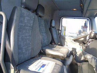 2010-mercedes-benz-axor-1428969-45822020