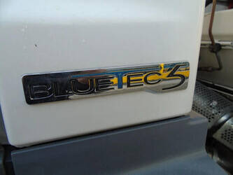 2010-mercedes-benz-axor-1428969-45822024