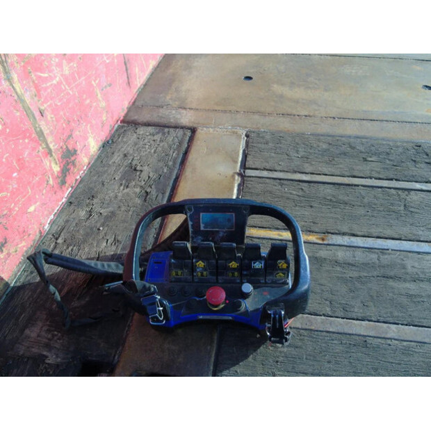 2013 داف CF-45822079