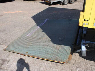 2018-iveco-eurocargo-120-45822103