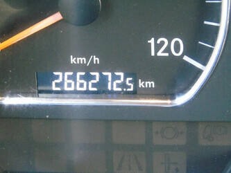 2014-mercedes-benz-axor-1428972-45822153