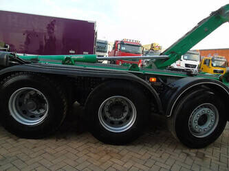 2023-renault-c-45822181