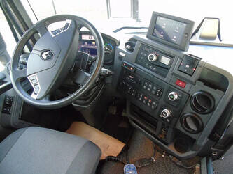 2023-renault-c-45822195