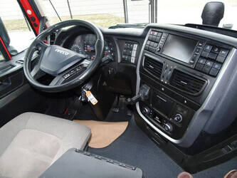 2017-iveco-stralis-1428975-45822259