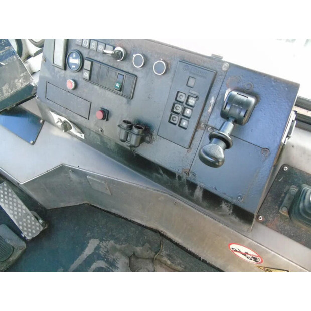 2003 إم أو إل YT200-45822530