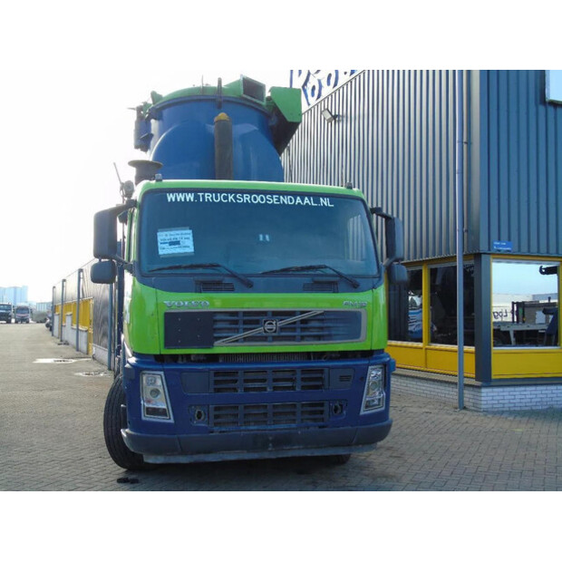 2004 Volvo FM-45822776