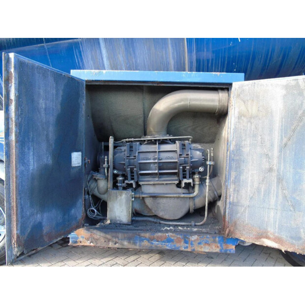 2004 Volvo FM-45822779