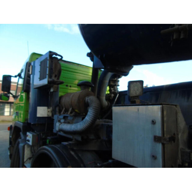 2004 Volvo FM-45822784