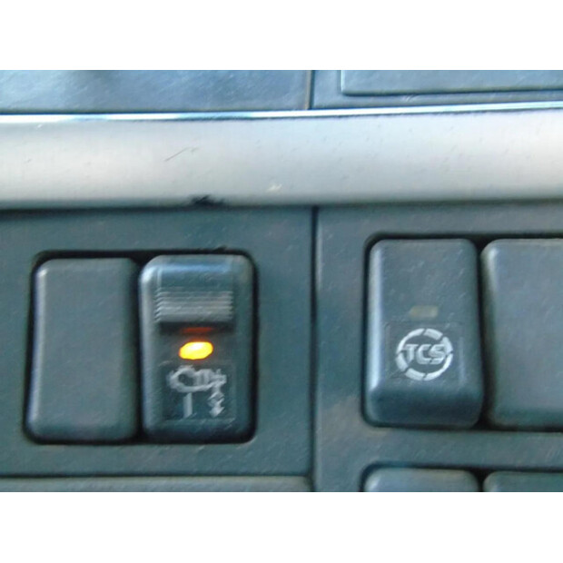 2004 Volvo FM-45822795