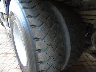 2004-volvo-fm-1428992-45822807