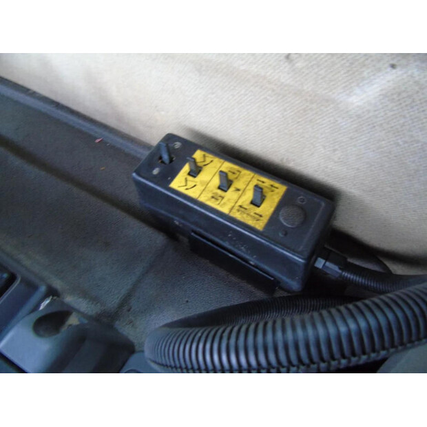 2004 رينو Kerax-45823159