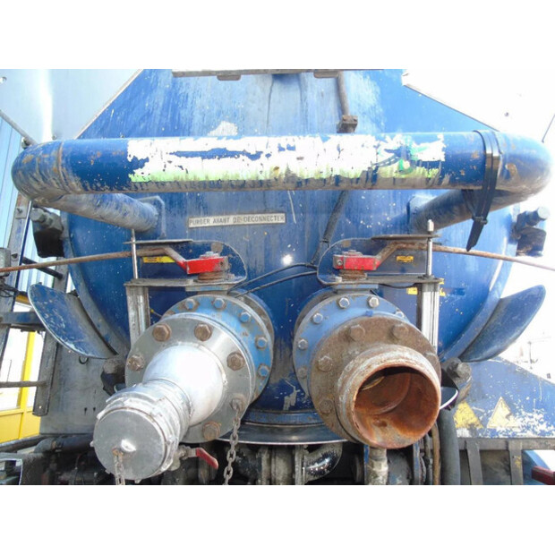 2000 Volvo FM 12.340-45823195