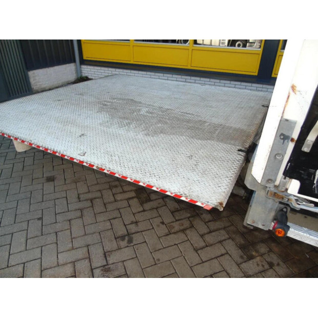 2022 MAN TGL-45823244