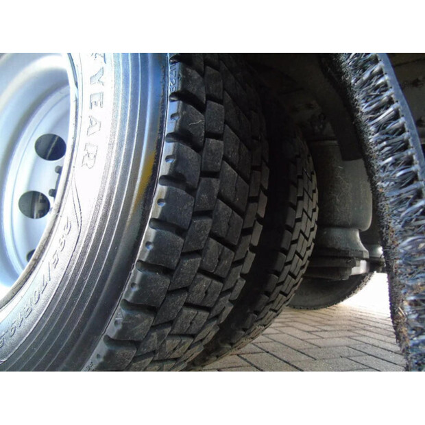 2014 فولفو FL-45823287