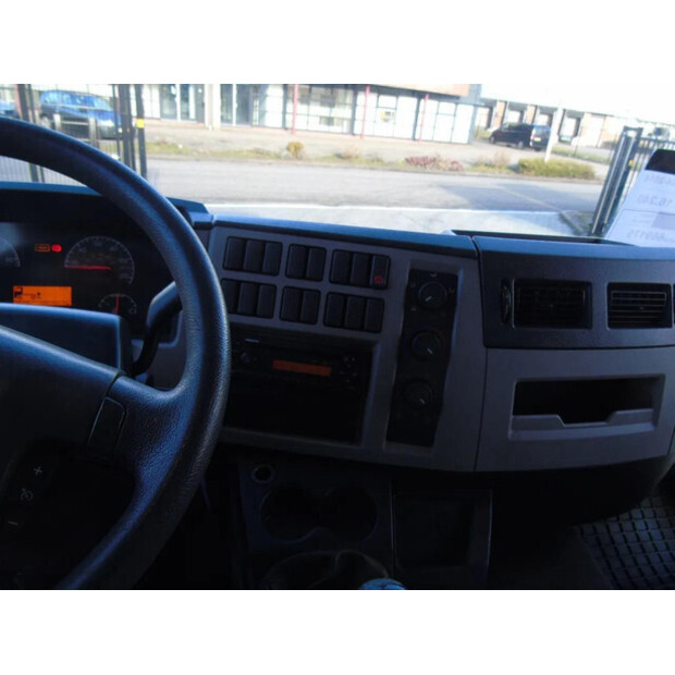 2014 فولفو FL-45823295