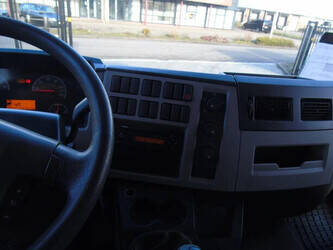 2014-volvo-fl-1429006-45823295