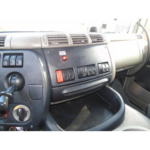 2012 DAF CF-45823389