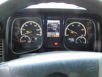 2017-mercedes-benz-actros-1429010-45823410